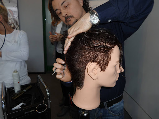 szkolenie fryzjerskie - foto